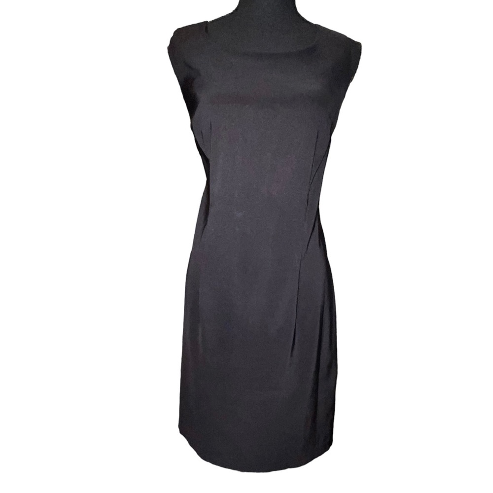 🌟🔥 BOGO Sale🔥🌟
IN Studio basic black sleeveless sheath dress